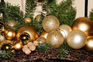 christmas-balls-1766085_1280